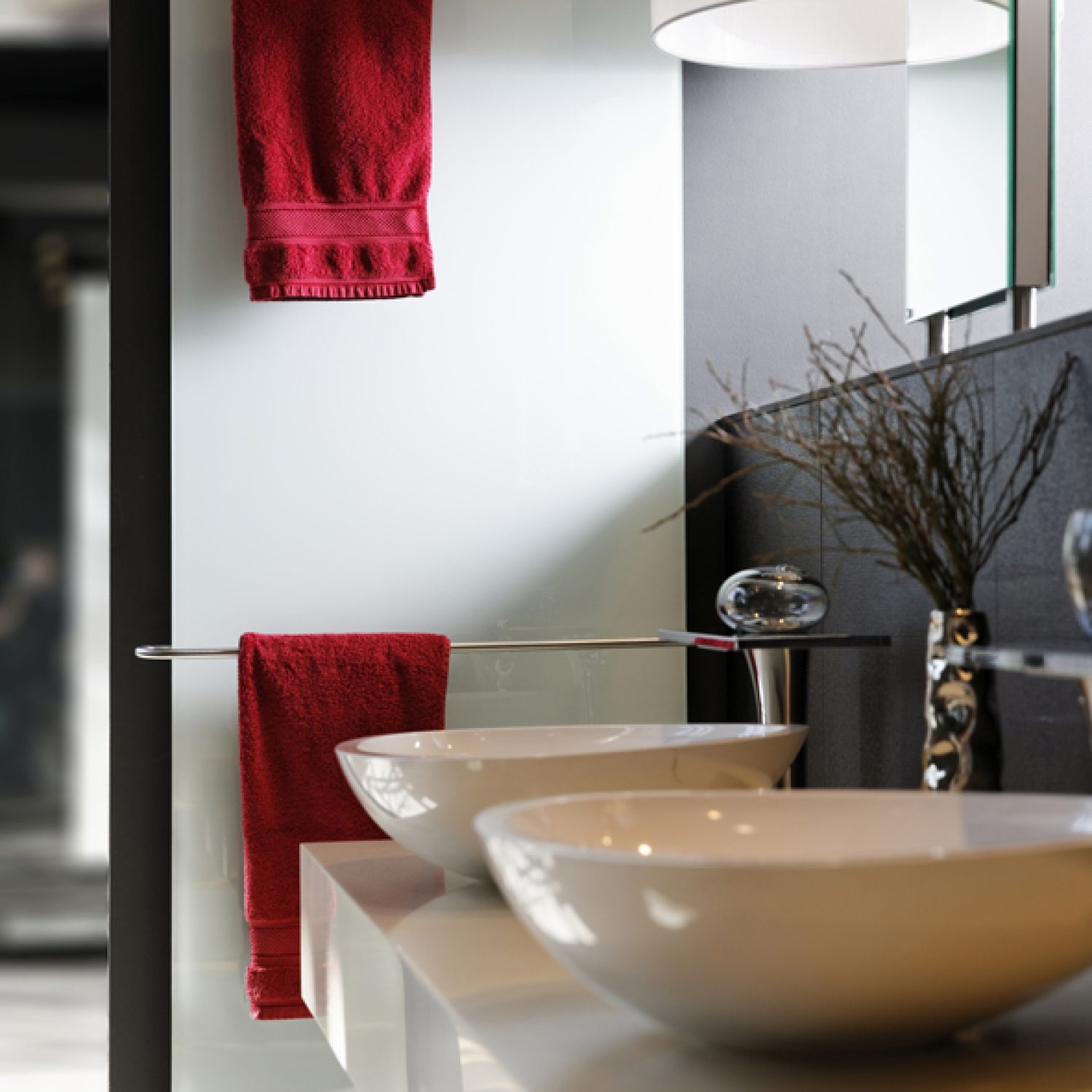 handtuchtrockner-redwell-weiss-heizung-badezimmer-infrarotheizung-3