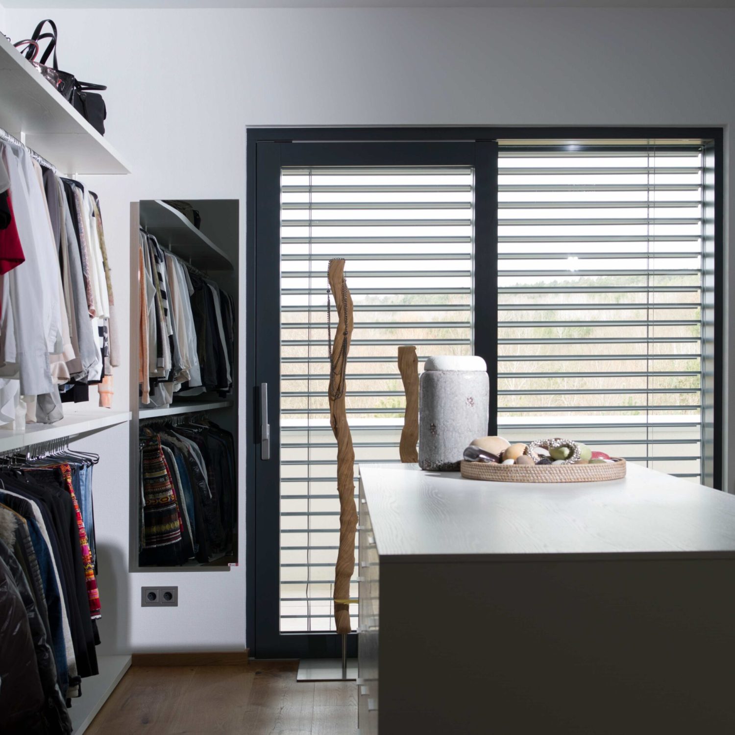 redwell-spiegelheizung-kleiderschrank-infrarotheizung-heizung-scaled