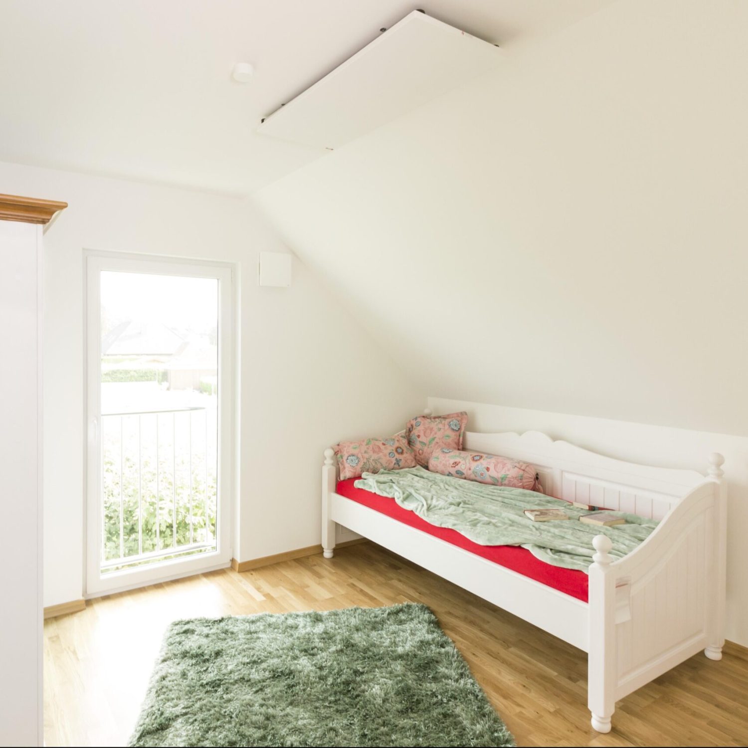 redwell-we-line-infrarotheizung-heizung-weiss-decke-kinderzimmer-scaled