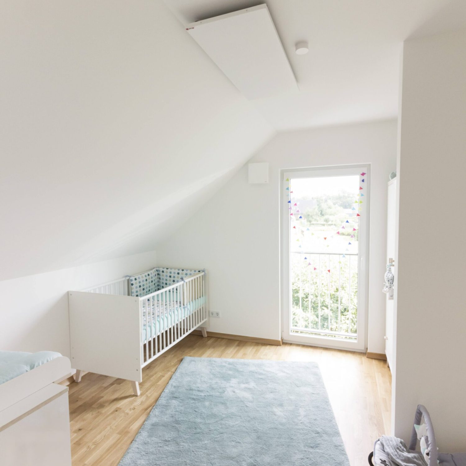 redwell-we-line-infrarotheizung-heizung-weiss-decke-schlafzimmer-baby-scaled