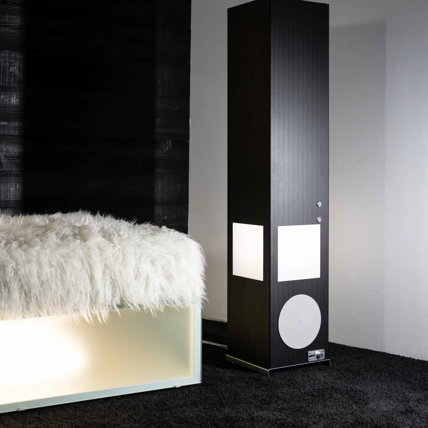 tower3in1-redwell-infrarotheizung-heizung-musik-licht-2