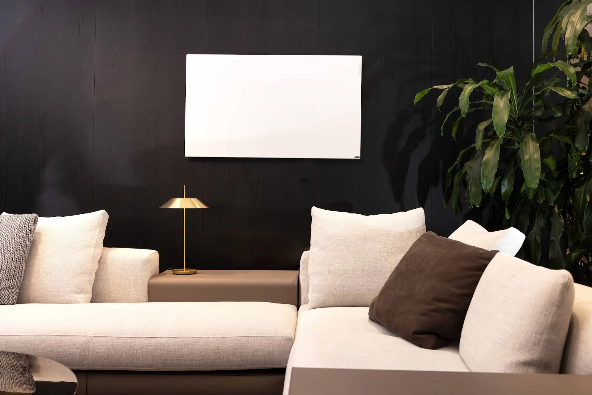 redwell-we-line-infrarotheizung-heizung-weiss-couch