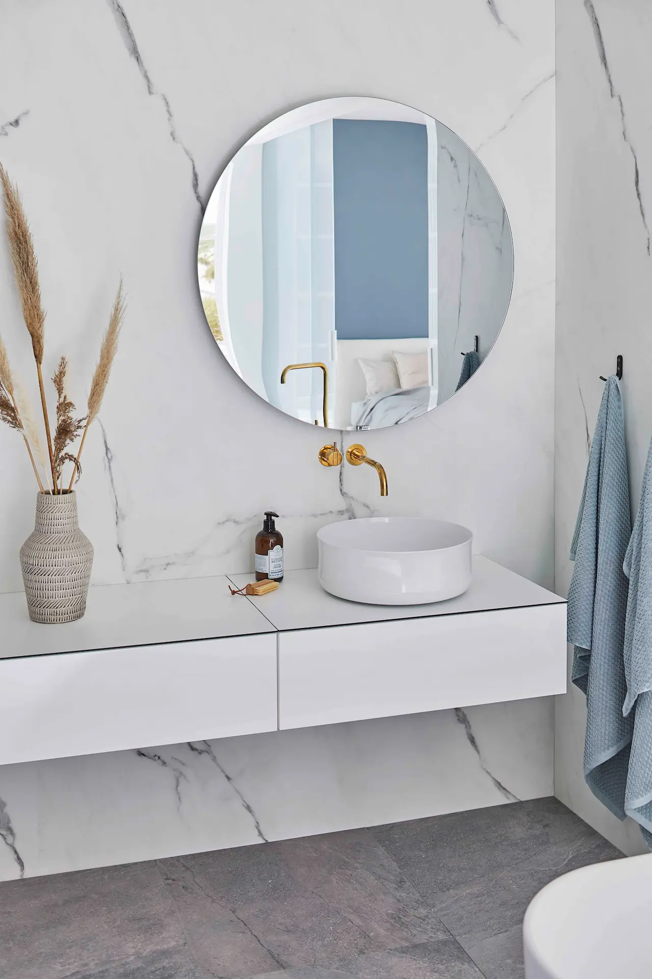 spiegelheizung-round-badezimmer-redwell-spiegel-heizung-rund-elegant